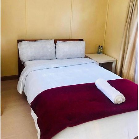 Royale Health Club Hotel Nairobi Exterior foto